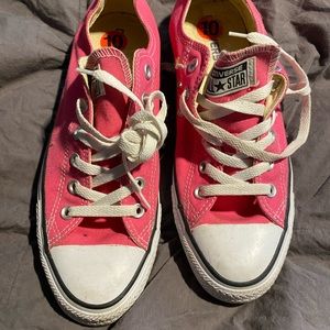 Pink converse